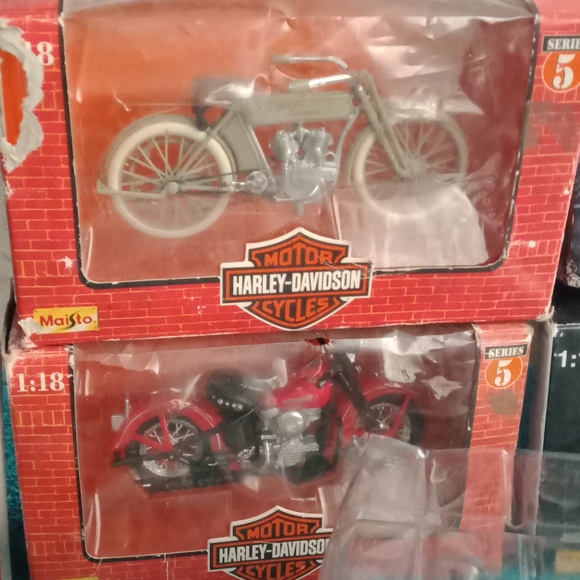 🧘♀️ Vintage Harley-Davidson diecast collectibles - Picture 4 of 8